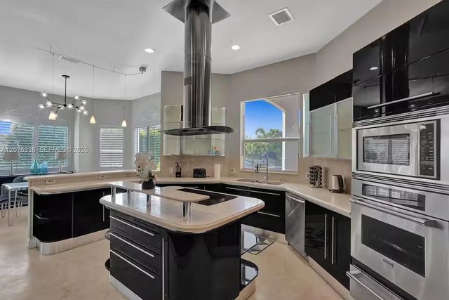 5 of 64 - 11203 Nw 9th Street, Plantation, FL