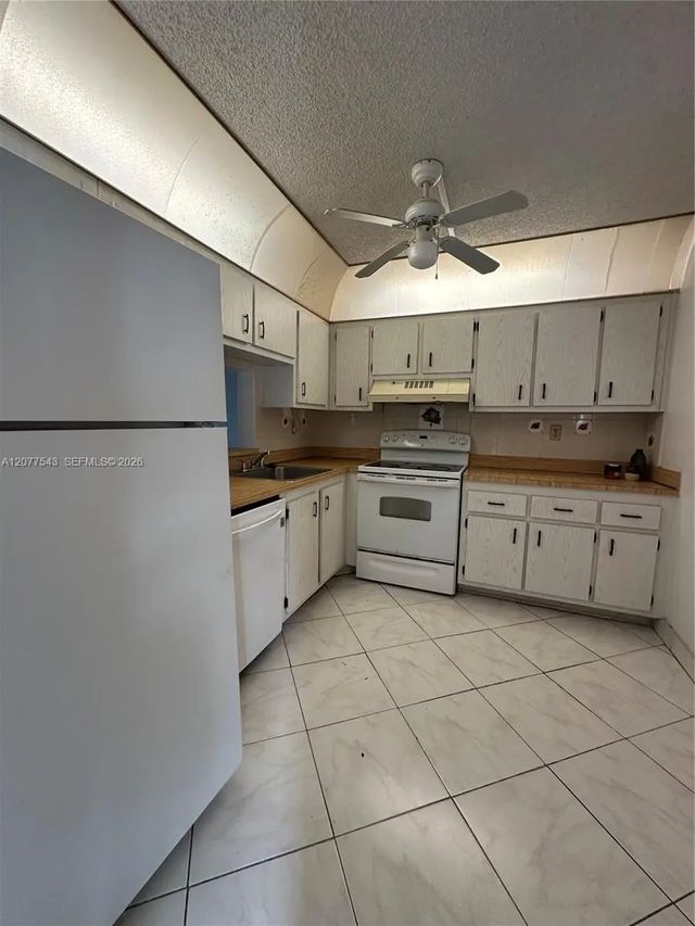 2 of 27 - 1830 Sw 81st Avenue #4310, North Lauderdale, FL