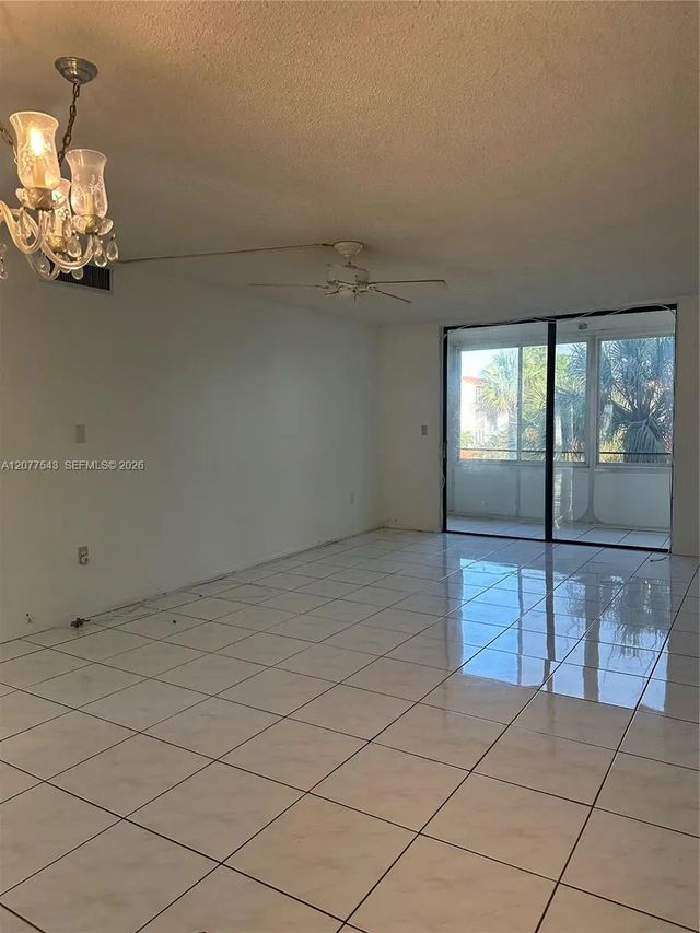 5 of 27 - 1830 Sw 81st Avenue #4310, North Lauderdale, FL
