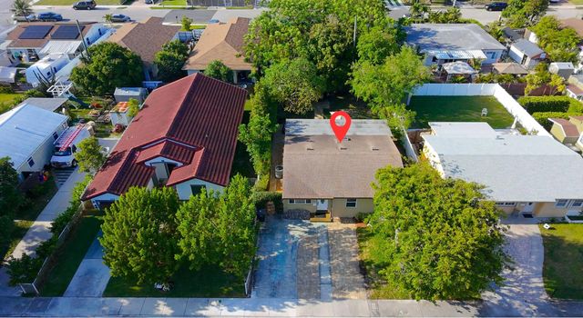 4 of 32 - 429 Summa Street, West Palm Beach, FL