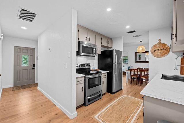 3 of 58 - 1292 Se Mendavia Avenue, Port St. Lucie, FL
