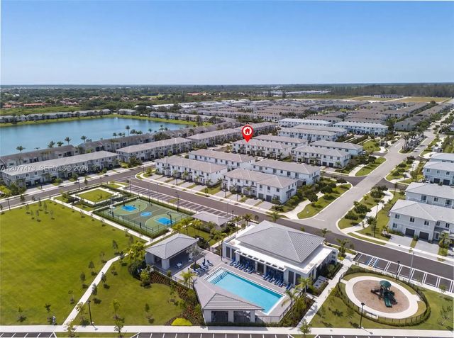 3 of 29 - 746 Se 14th Street, Homestead, FL