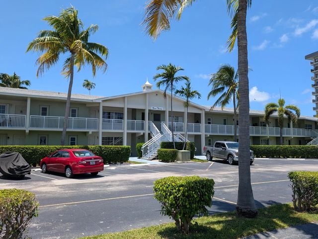 2 of 22 - 930 Se 9th Avenue #11, Pompano Beach, FL