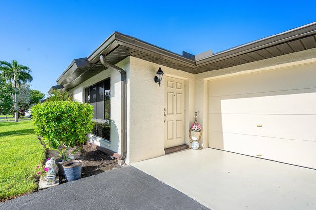 2 of 18 - 4903 Equestrian Circle #a, Boynton Beach, FL
