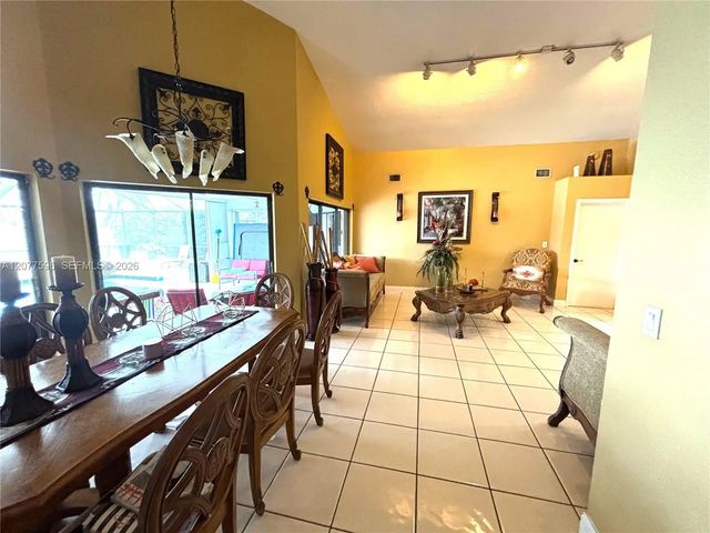 5 of 24 - 14629 Glencairn Road, Miami Lakes, FL