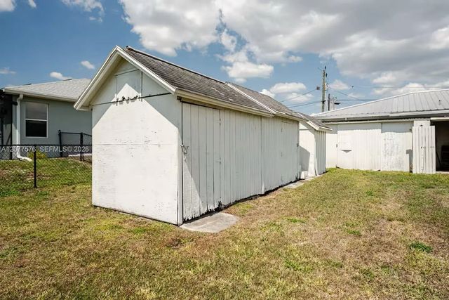 2 of 32 - 13319 Marquette Boulevard, Fort Myers, FL