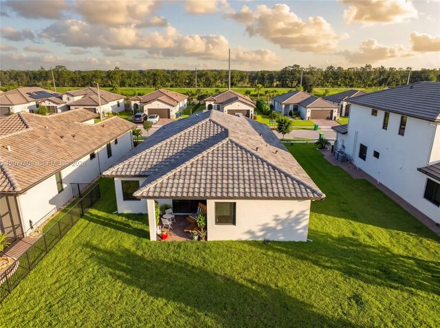 3 of 52 - 5043 Ofanto, Ave Maria, FL