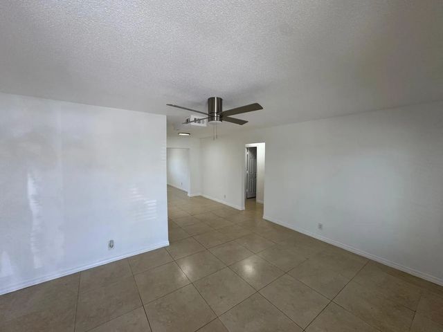 2 of 21 - 4717 Nw 49th Place, Tamarac, FL