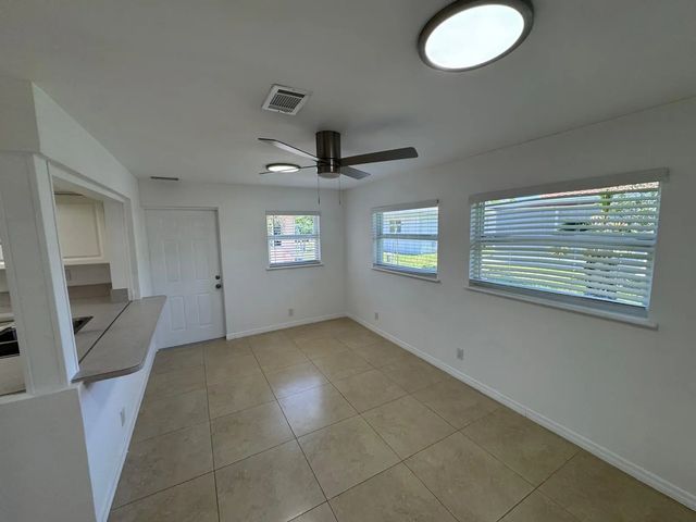 5 of 21 - 4717 Nw 49th Place, Tamarac, FL