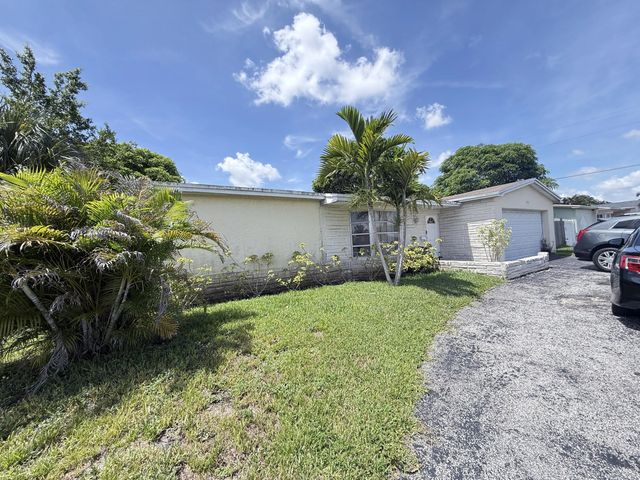 3132 Nw 39th Court, Lauderdale Lakes
