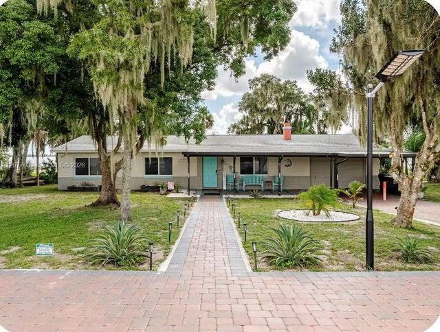 2 of 33 - 1409 N Lake Reedy, Frostproof, FL