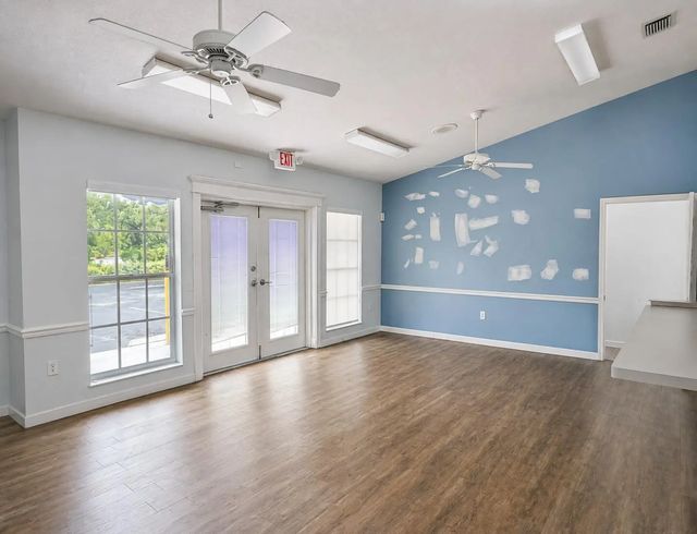 3 of 9 - 1215 S 25th Street S, Fort Pierce, FL