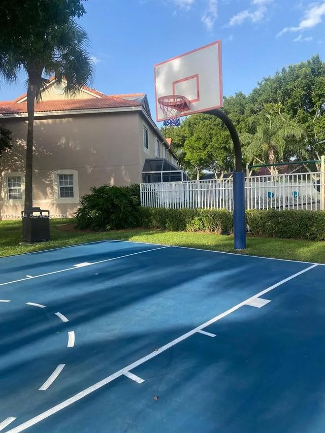 5 of 7 - 1210 Sorrento Drive, Weston, FL