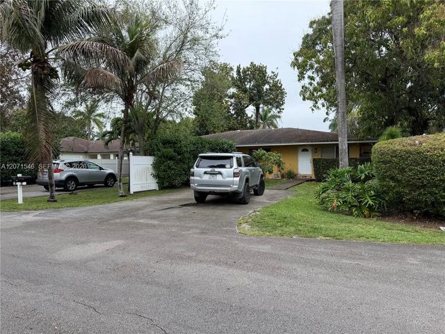 4 of 28 - 5801-5805 Sw 61st Street, Miami, FL
