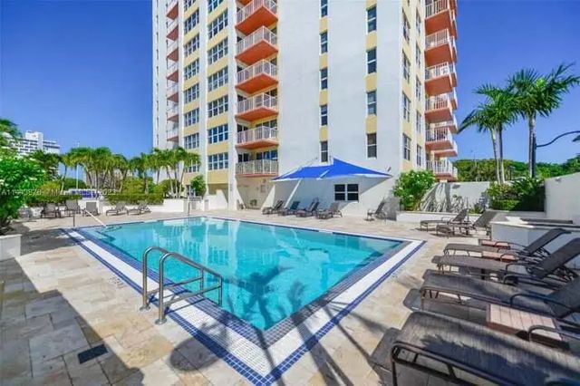 3 of 33 - 3000 E Sunrise Boulevard #17f, Fort Lauderdale, FL