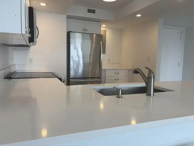 5 of 33 - 3000 E Sunrise Boulevard #17f, Fort Lauderdale, FL
