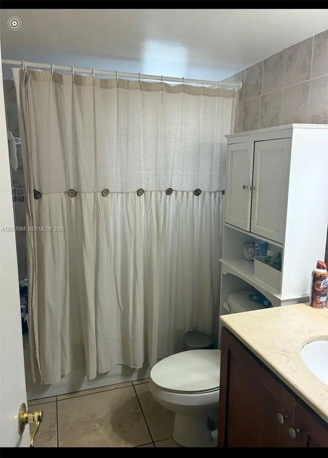4550 Nw 9th Street #821e, Miami