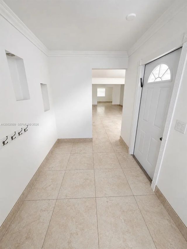 2 of 17 - 3710 N 54th Avenue, Hollywood, FL
