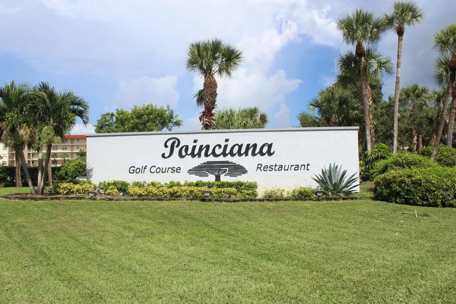 3425 Via Poinciana #203, Lake Worth