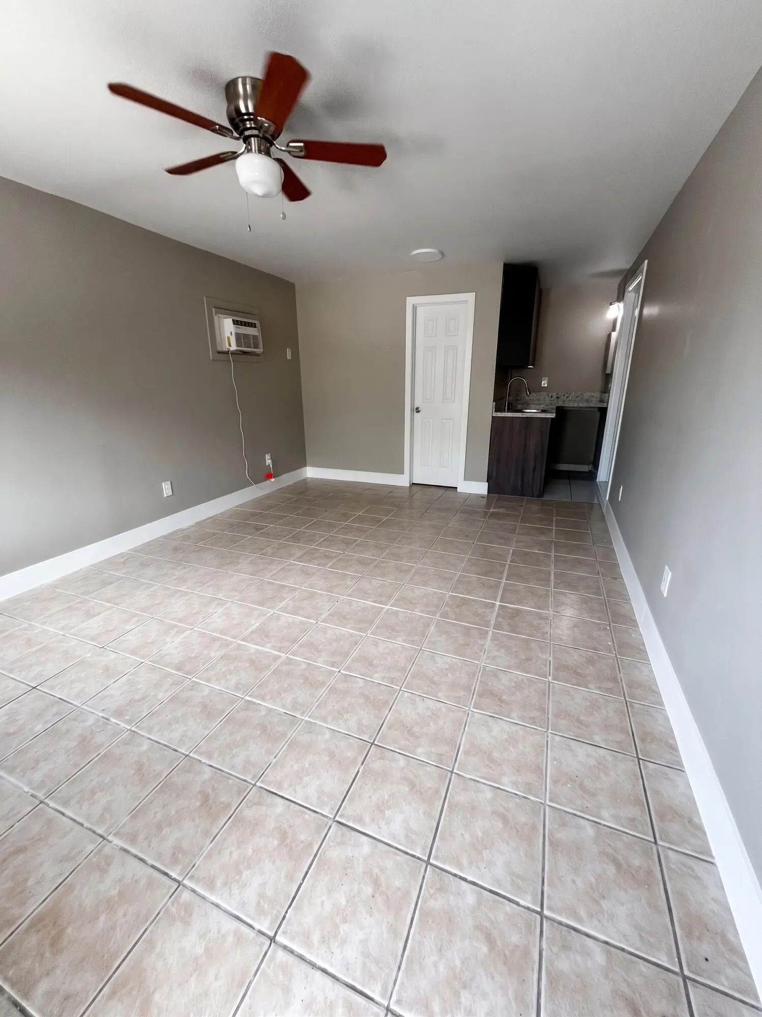 1711 N 17th Court #c, Hollywood