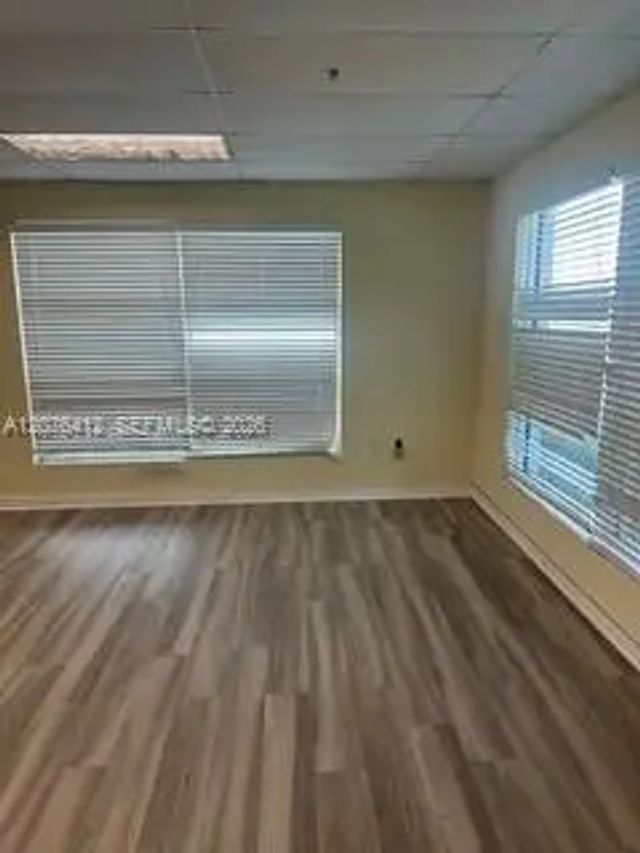5 of 12 - 11421 Nw 122nd Street, Medley, FL