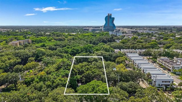2 of 10 - 5571 Sw 40th Avenue, Dania Beach, FL