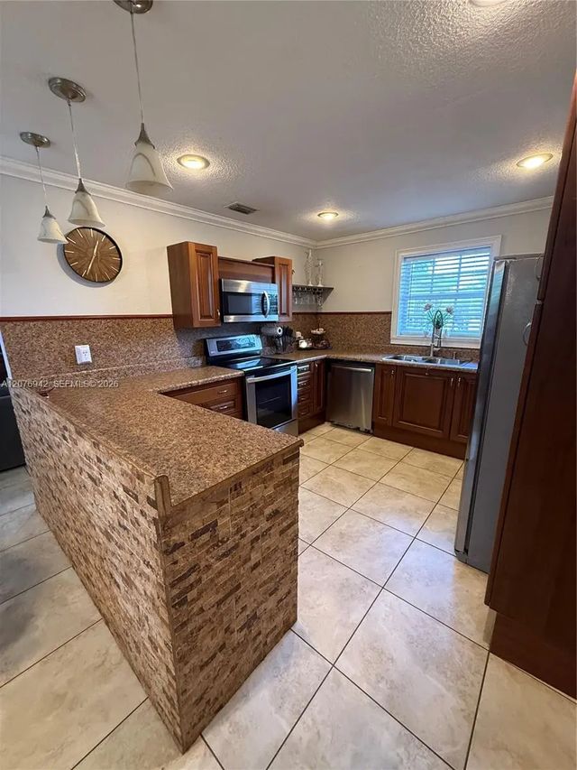 5 of 25 - 15465 Sw 298th Terrace, Homestead, FL