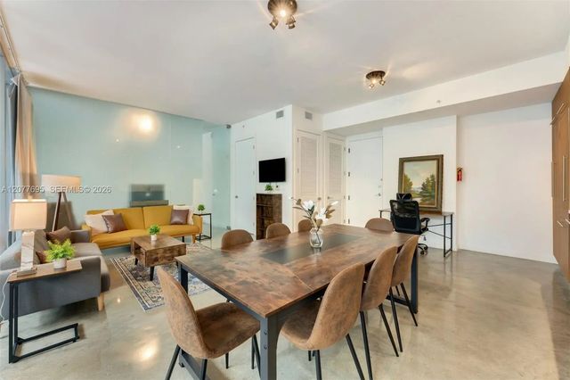 3 of 20 - 250 Nw 24th Street #2b, Miami, FL