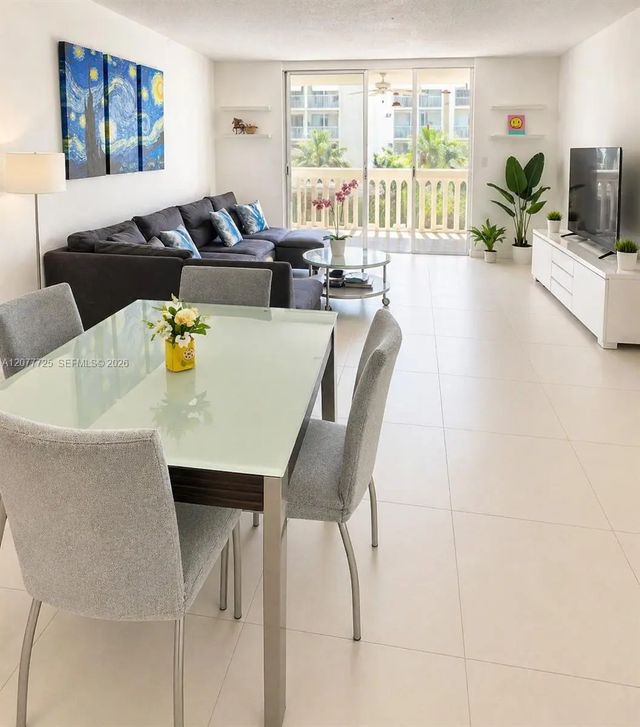 610 Ne 12th Avenue #308, Hallandale Beach