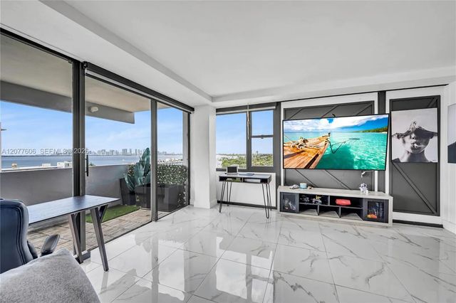 2 of 31 - 7545 E Treasure Drive #9a, North Bay Village, FL