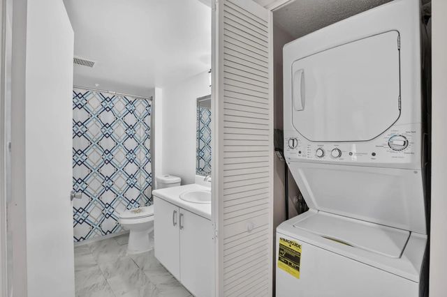 5 of 14 - 1500 Sw 131st Avenue #410n, Pembroke Pines, FL