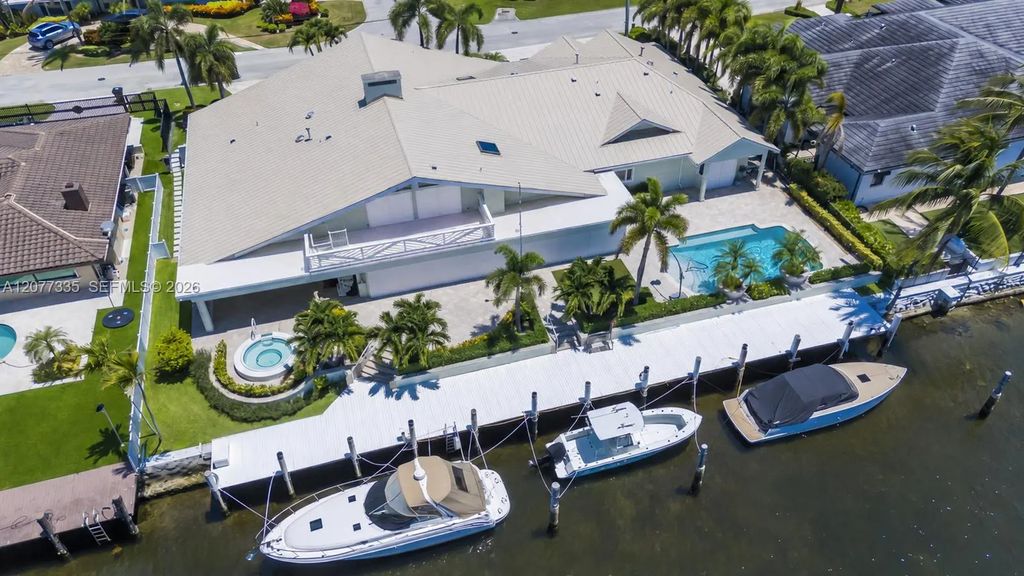 2820 Ne 44th Street, Lighthouse Point