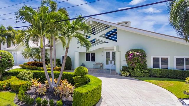 3 of 26 - 2820 Ne 44th Street, Lighthouse Point, FL