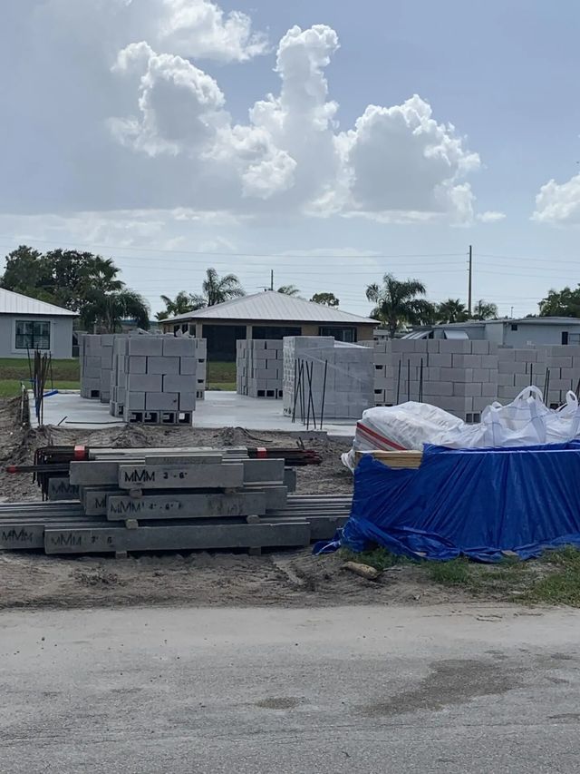 6623 Dulce Real Avenue, Fort Pierce
