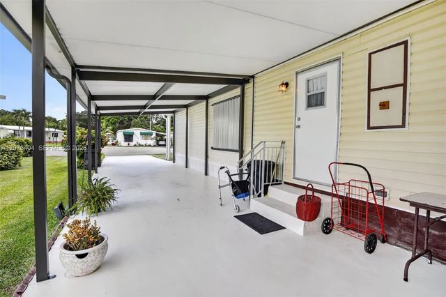 5 of 43 - 5211 Sw 29th Terrace, Dania Beach, FL