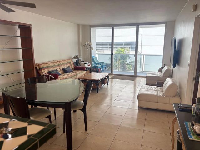 4 of 9 - 3725 S Ocean Drive #409, Hollywood, FL