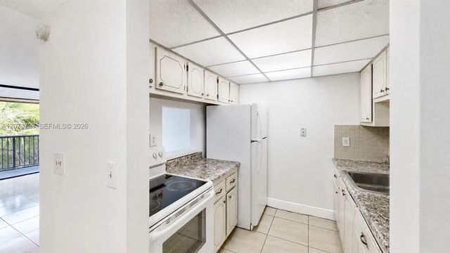3 of 11 - 14201 N Kendall Drive #401d, Miami, FL