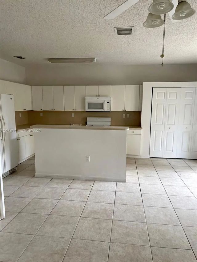 2 of 20 - 2357 Se 23rd Drive #2357, Homestead, FL