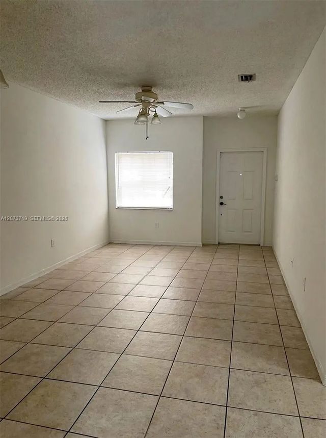 4 of 20 - 2357 Se 23rd Drive #2357, Homestead, FL