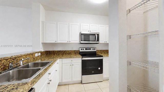 2 of 20 - 2929 Se 2nd Street #7, Homestead, FL