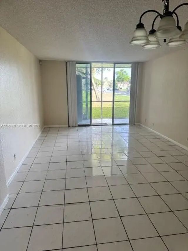 3 of 11 - 3361 Nw 47th Terrace #134, Lauderdale Lakes, FL