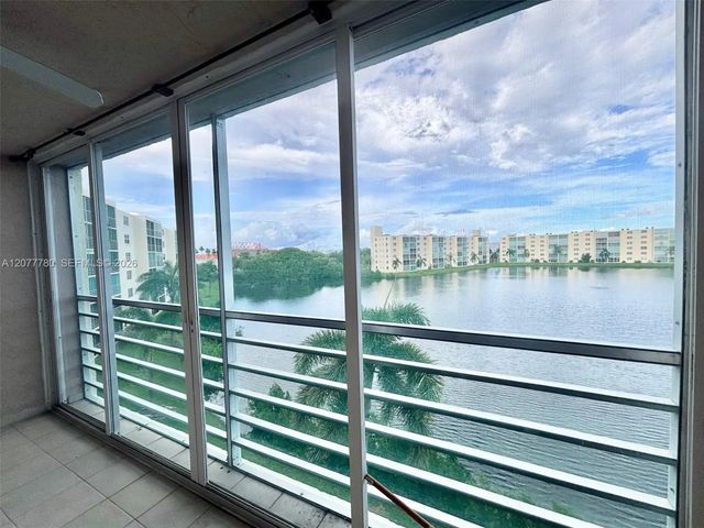 3 of 19 - 141 Se 3rd Avenue #402, Dania Beach, FL