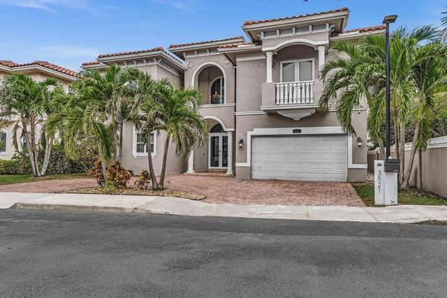 3521 Forest View Circle, Dania Beach