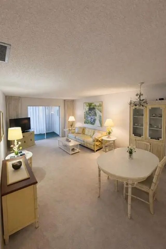 4 of 21 - 2668 Garden Drive N #311, Lake Worth, FL