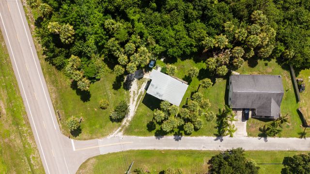 2 of 46 - 1017 Sabal Palm Drive, Okeechobee, FL