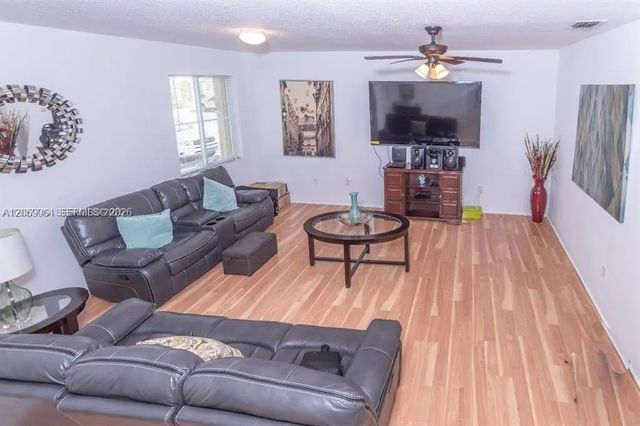5 of 13 - 8922 Sw 18th Street, Miramar, FL
