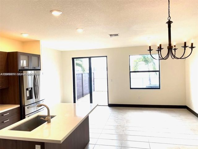 5 of 12 - 9116 Nw 158th Street, Miami Lakes, FL