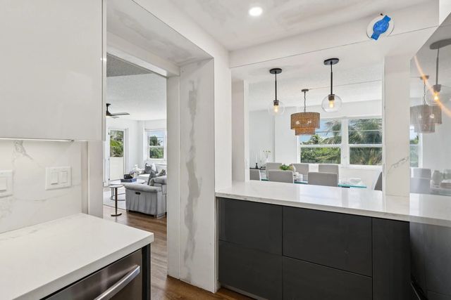 5 of 30 - 133 N Pompano Beach Boulevard #unit 210, Pompano Beach, FL