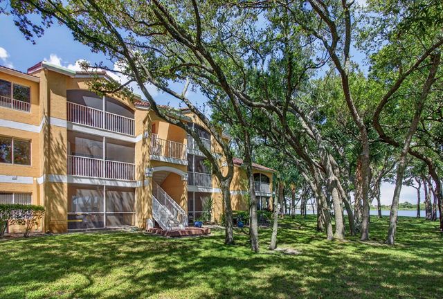 2 of 45 - 2425 Nw 33rd Street Nw #1309, Oakland Park, FL