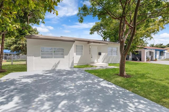 2 of 27 - 2839 Mayo Street, Hollywood, FL